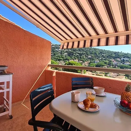 Apartbleuazur - Bel Renove Piscine & Vue Cavalaire-sur-Mer